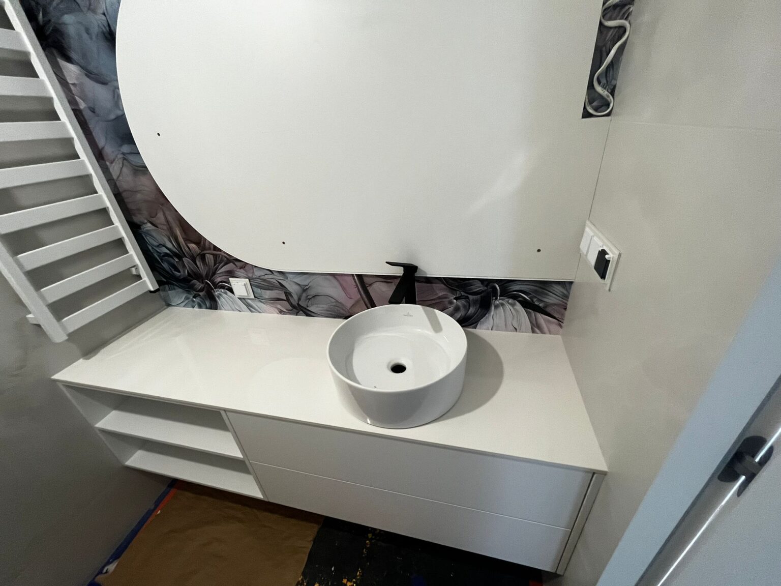 Umywalka ze spieku w kolorze Bianco Assoluto