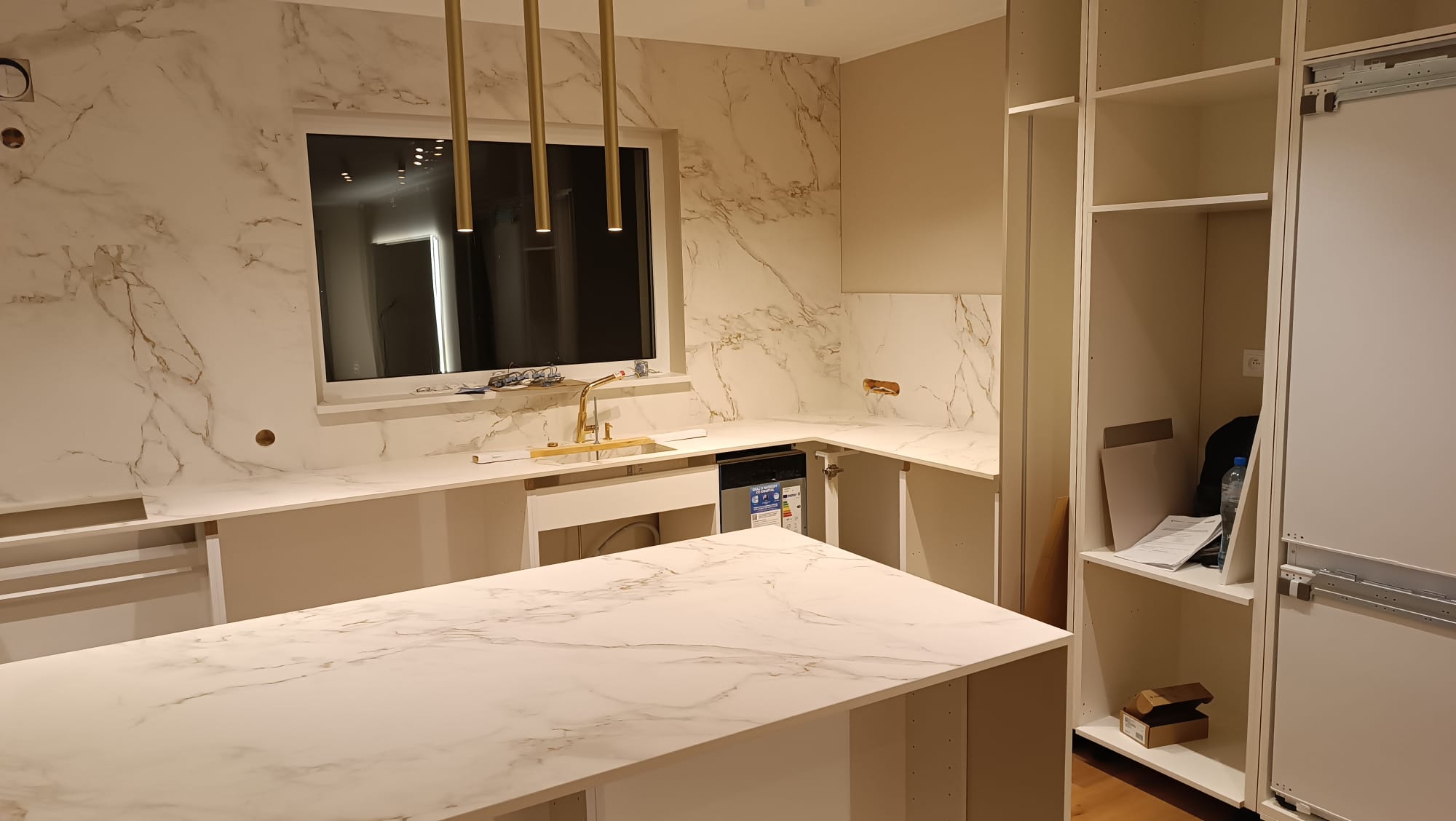 Blat kuchenny z materiału Dekton Entzo