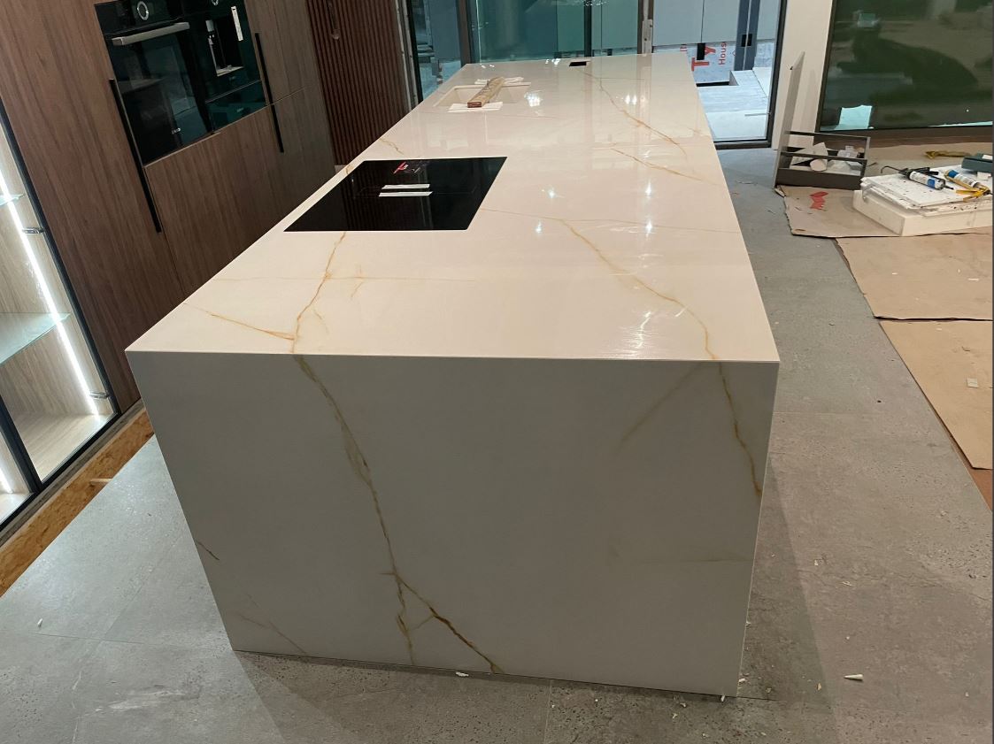 Wyspa kuchenna z serii Diamond Cristalo Gold