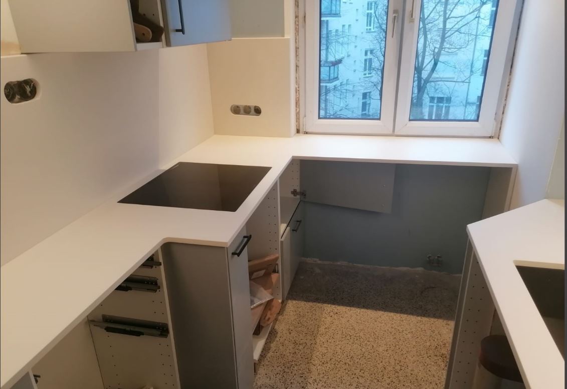 Blat kuchenny z okładziną ścienną – Neolith Just White
