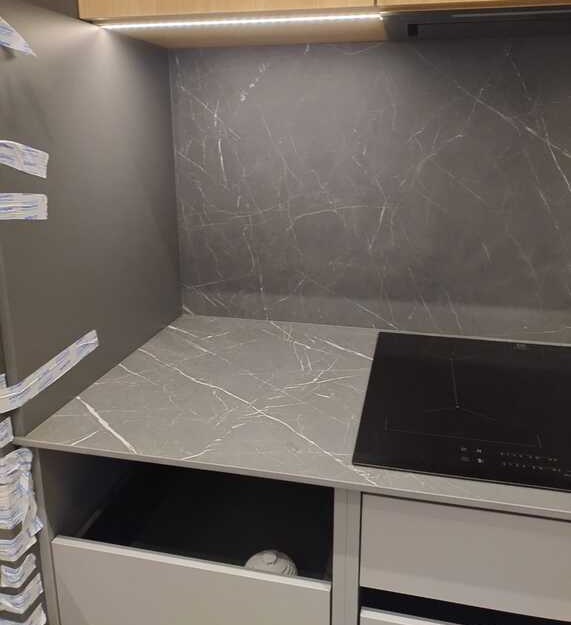 Blaty i okładziny ścienne ze spieku Florim Marble Grey