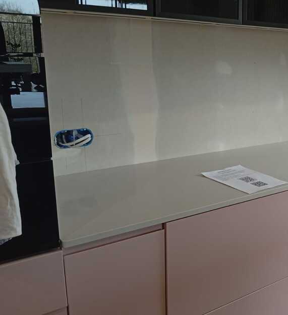 Blaty kuchenne z konglomeratu Silestone Desert Silver