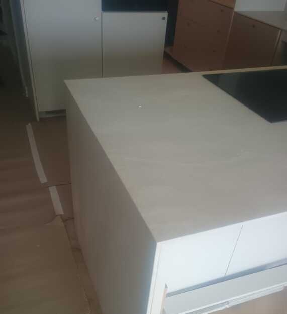 Blaty kuchenne ze spieku kwarcowego Florim Pearl Travertine