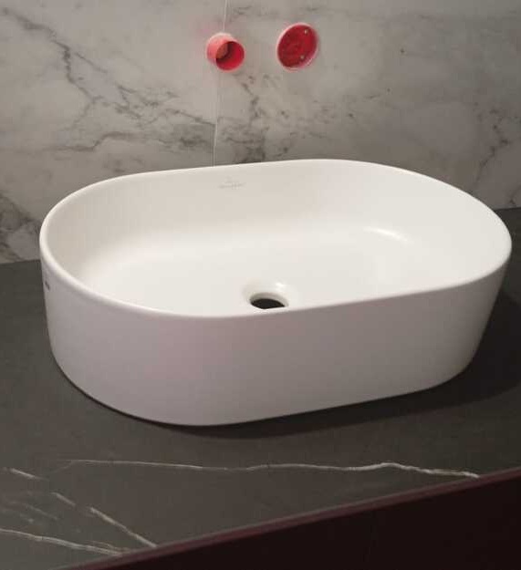 Montaż blatów podumywalkowych z Neolith Pietra Grey