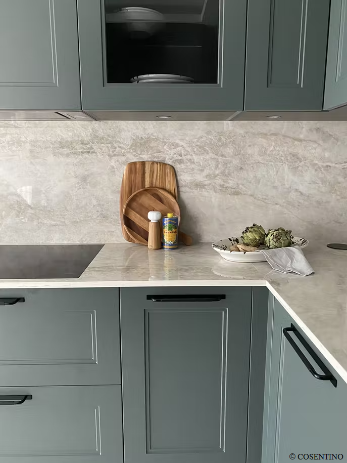 Blat kuchenny ze spieku kwarcowego Dekton Arga, wykonany na wymiar, kremowy, beżowy – polerowany