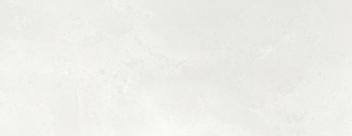 Blat łazienkowy z konglomeratu Silestone Nolita, biały – matowy