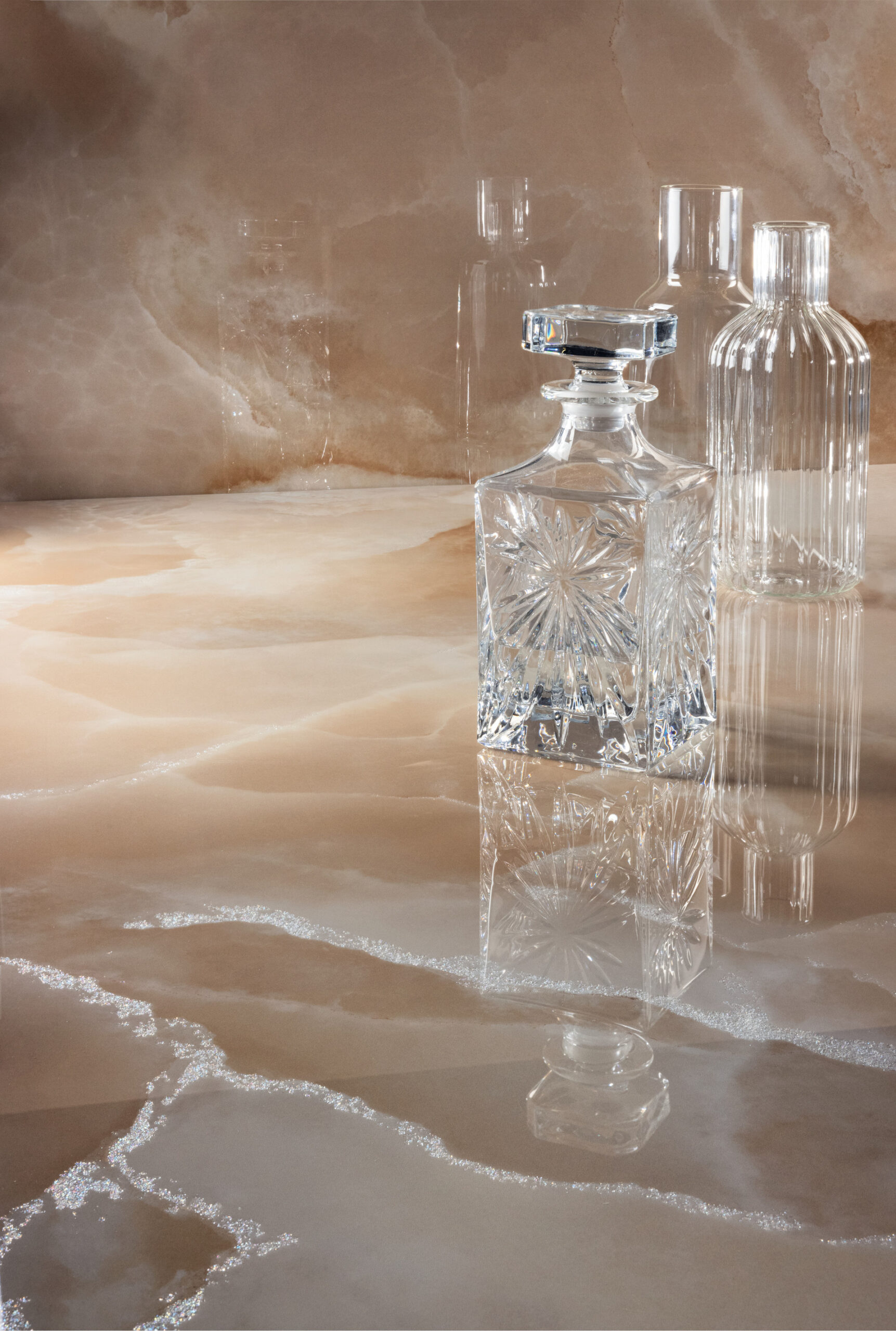 Fartuch kuchenny (Backsplash) ze spieku kwarcowego Mirage Onyce ON03 Champagne 120 x 278 cm, grubość 6 mm