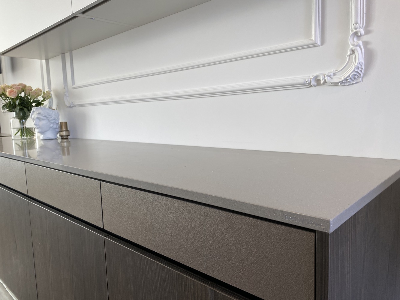 Blat kuchenny z konglomeratu Technistone Gobi Urban, wykonany na wymiar, szary – matowy