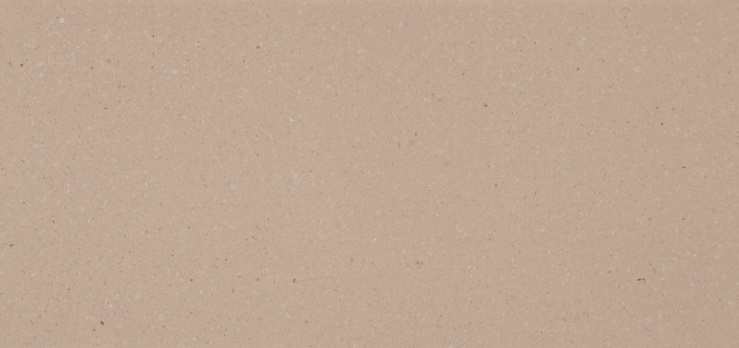 Blat kuchenny z konglomeratu wykonany na wymiar, w kolorze beżowym – Caesarstone Shitake – polerowany lub szlifowany